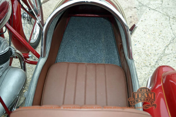 Jawa 350 Perak mit Velorex Beiwagen