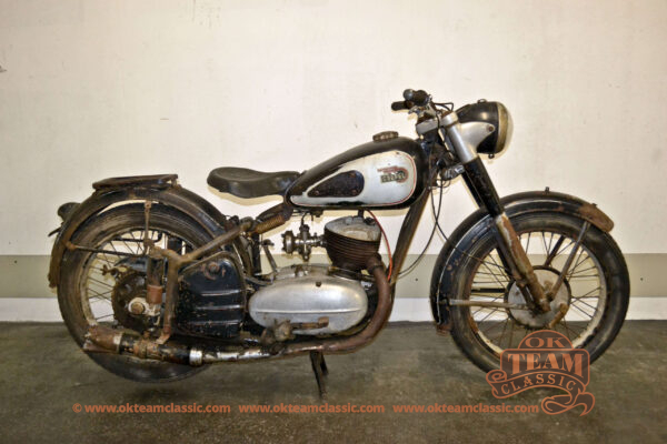 Csepel 250 barn find