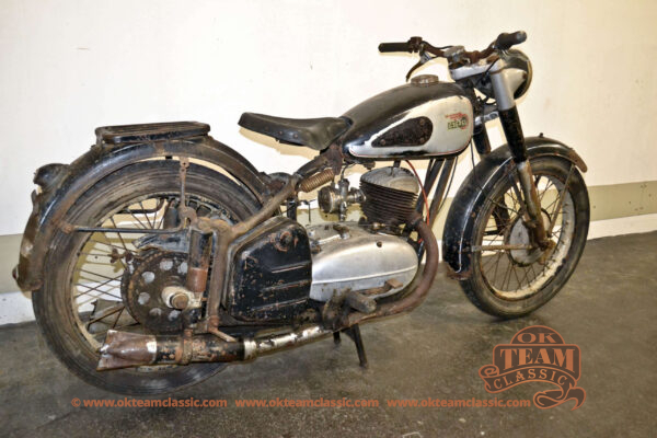 Csepel 250 Scheunenfund