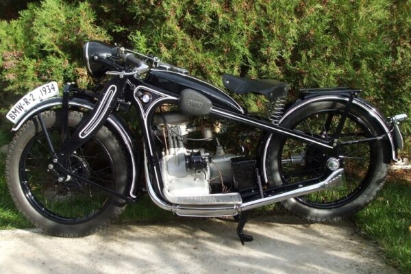 BMW R2